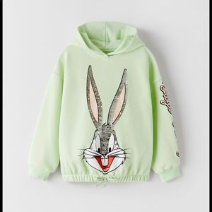 Zara: BUGS BUNNY LOONEY TUNES © &™ WARNER BROS. SWEATSHIRT